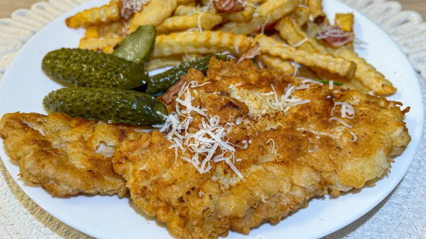 Kotlet drobiowy panierowany w mące