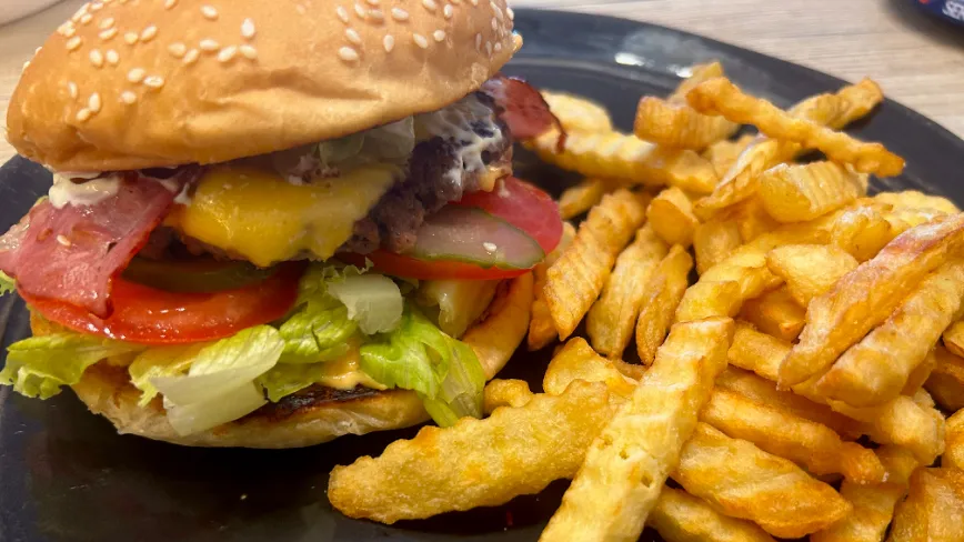 Szybki cheeseburger
